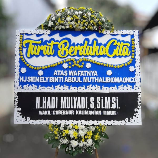 Karangan Bunga Duka  di Barru